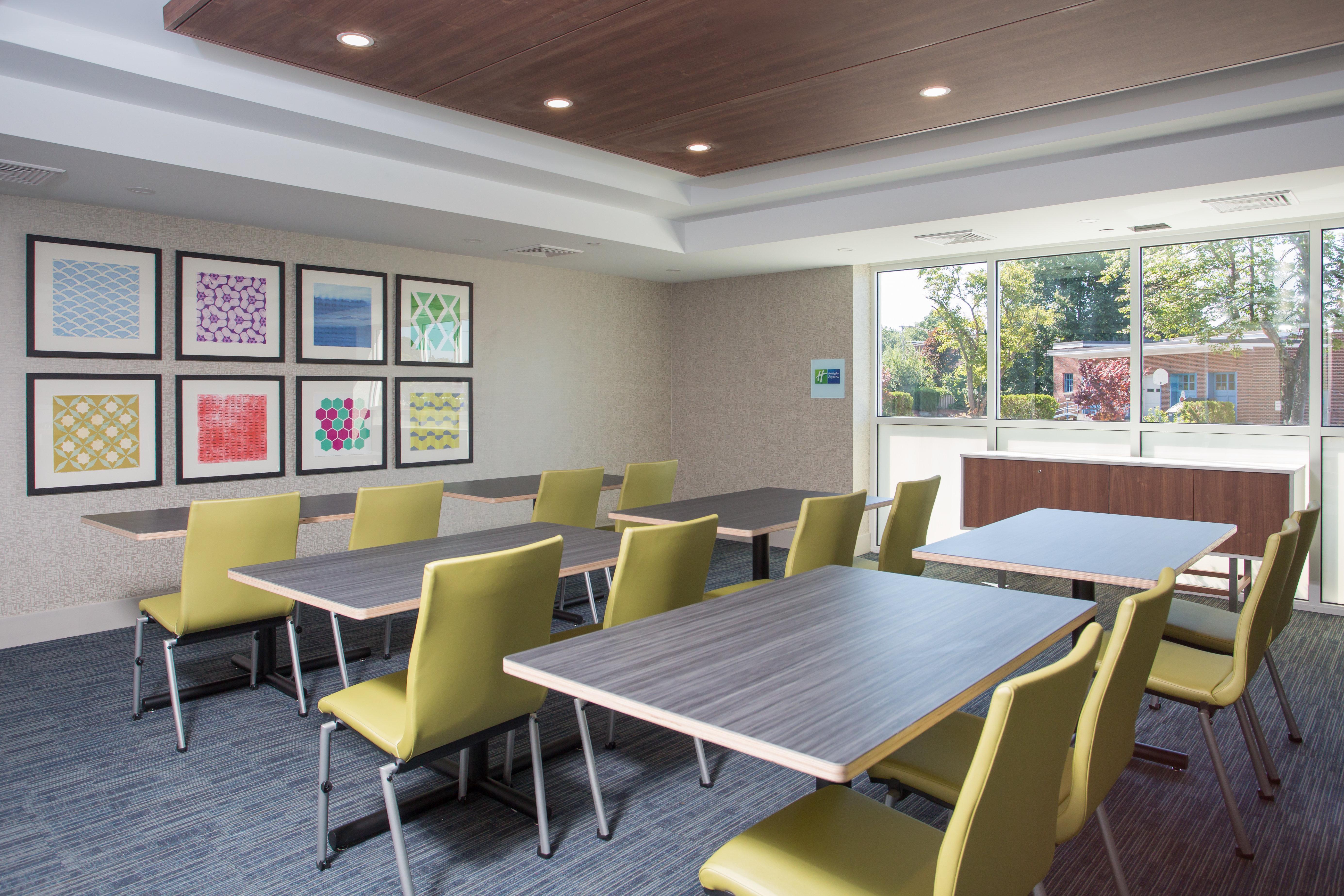 Holiday Inn Express Chelmsford By Ihg Экстерьер фото
