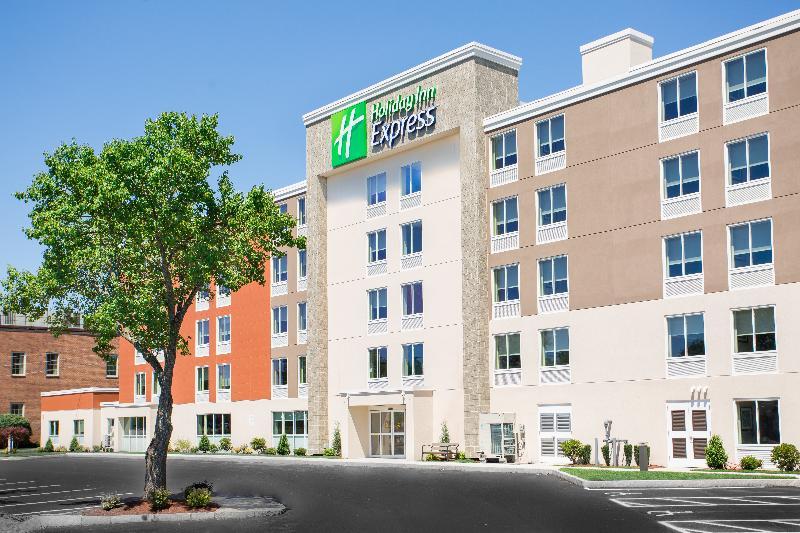 Holiday Inn Express Chelmsford By Ihg Экстерьер фото
